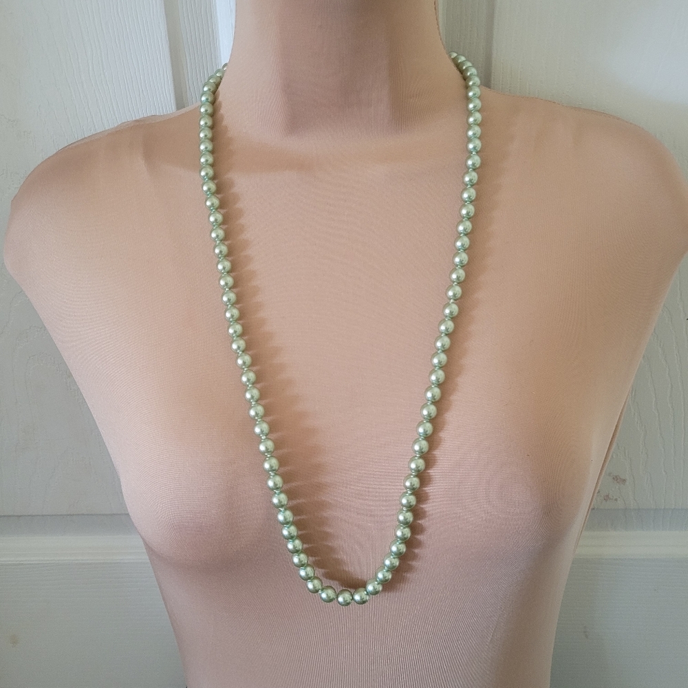 Mint green pearl necklace